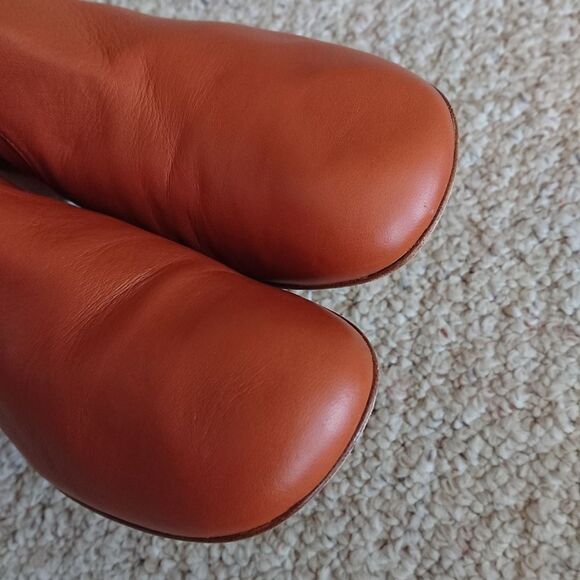 Stuart Weitzman Burnt Orange Nappa leather ankle boot size 9M - Picture 6 of 12